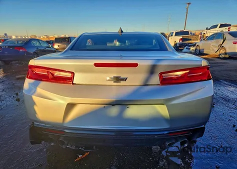 2017 Chevrolet Camaro Lt z USA, uszkodzony, nr VIN 1G1FB1RS2H0166569